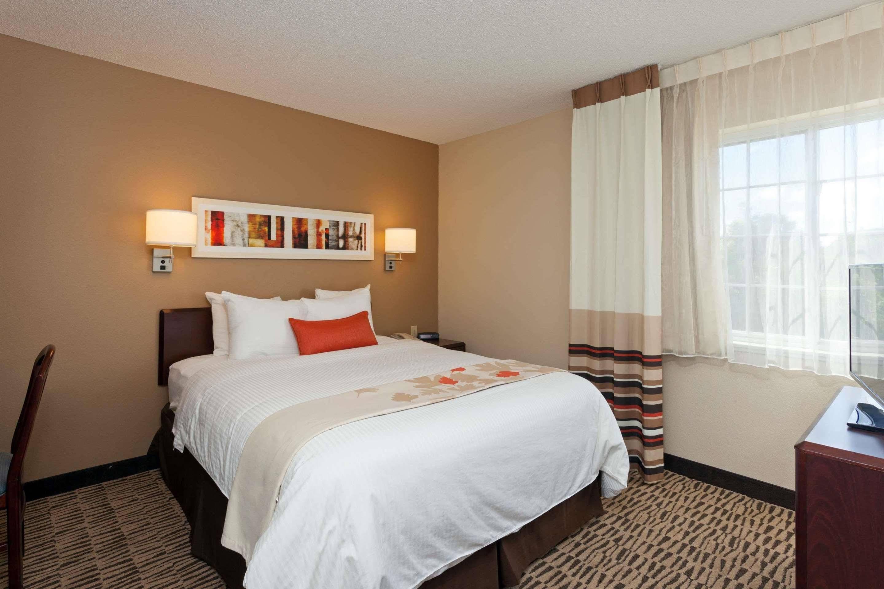 Mainstay Suites Detroit فارمنجتون هيلز المظهر الخارجي الصورة