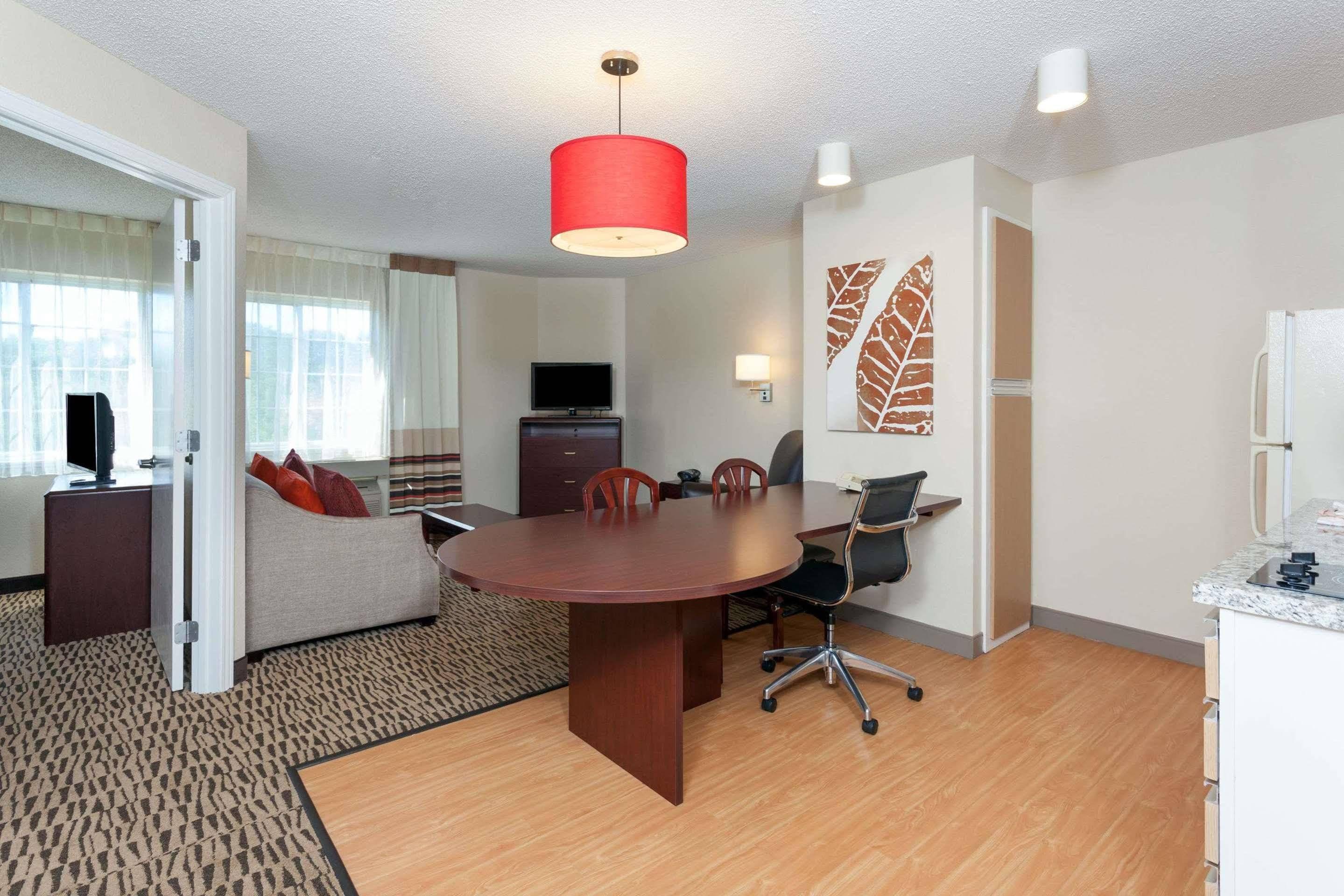 Mainstay Suites Detroit فارمنجتون هيلز المظهر الخارجي الصورة