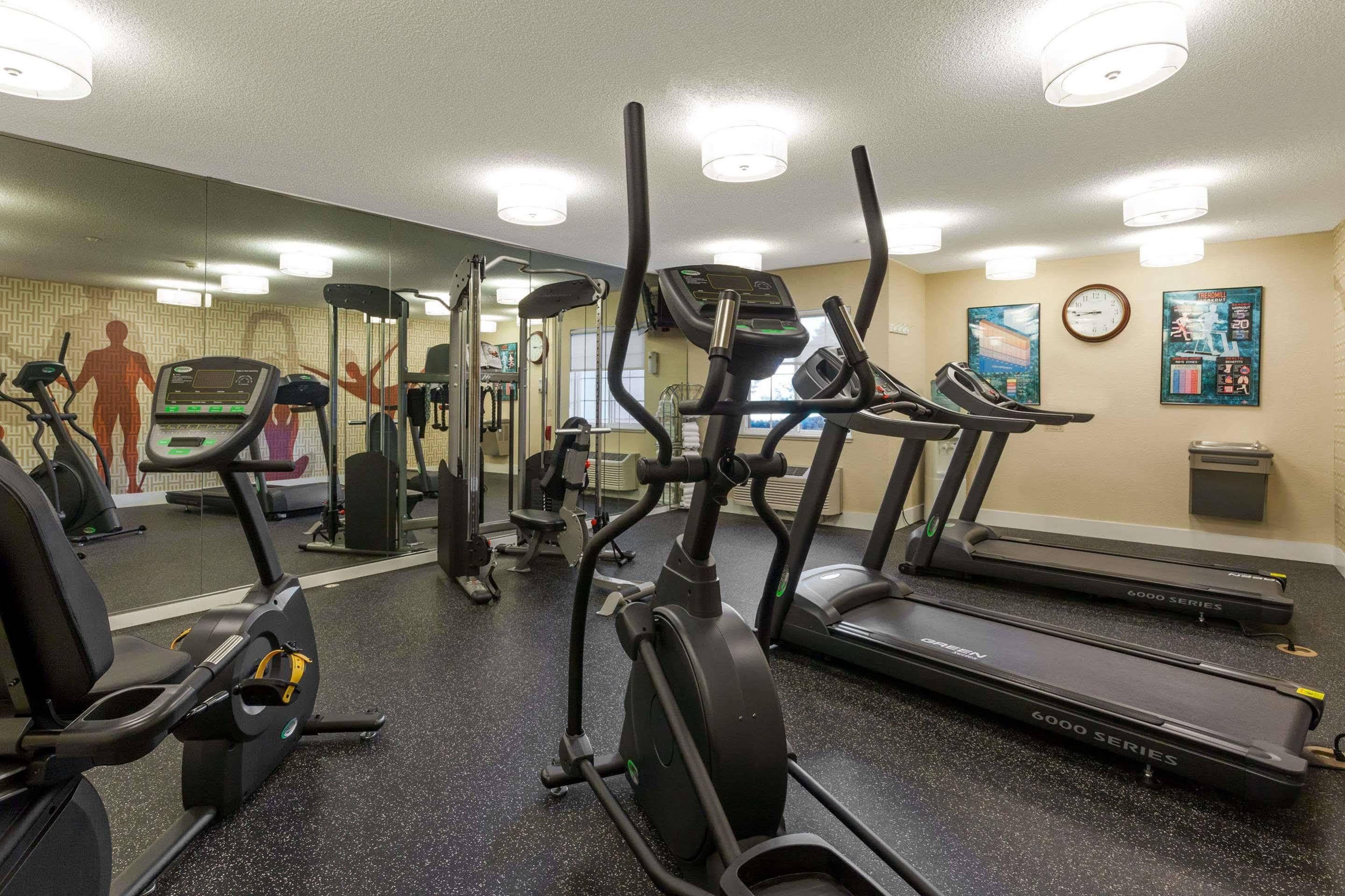 Mainstay Suites Detroit فارمنجتون هيلز المظهر الخارجي الصورة