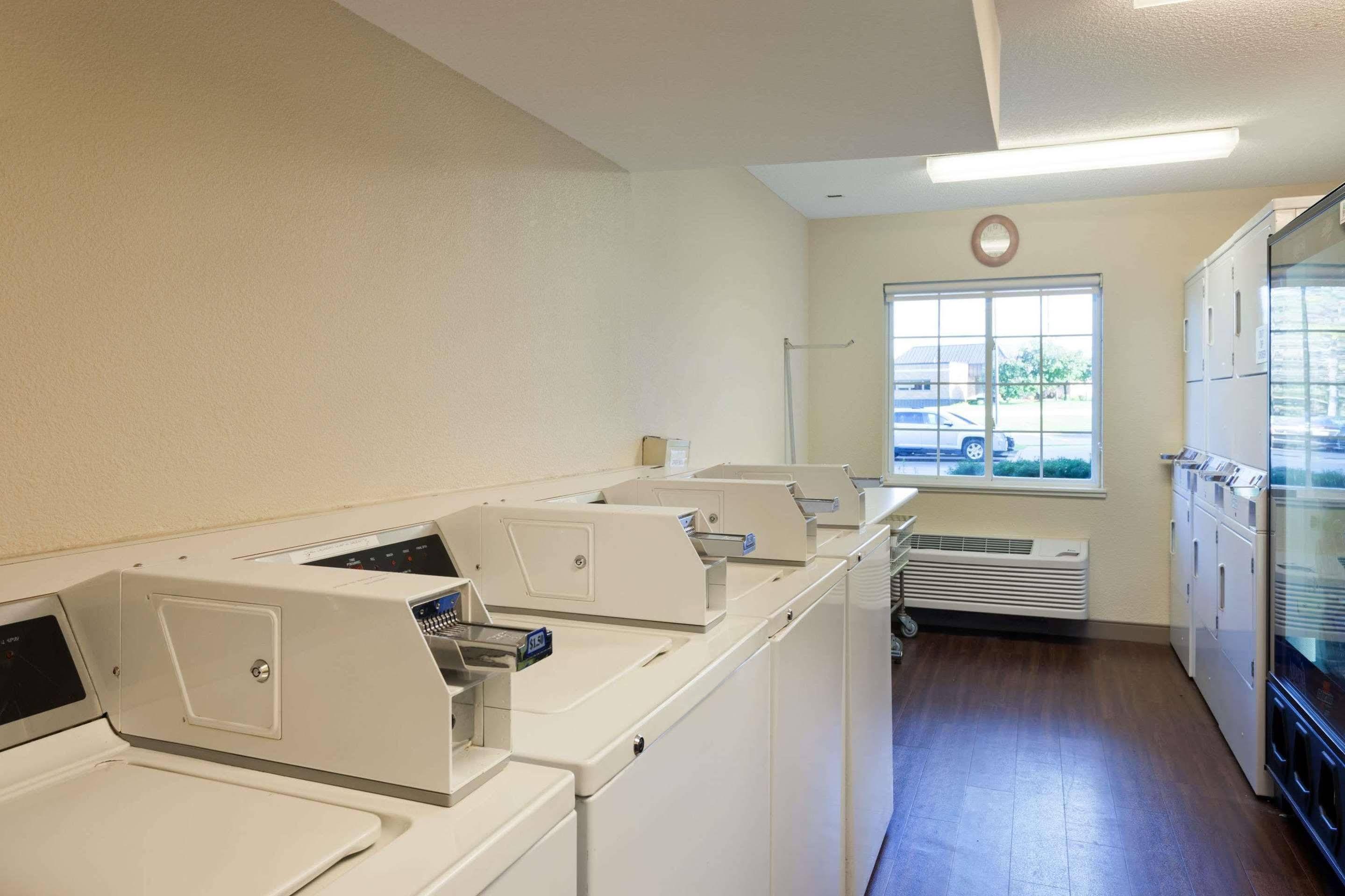 Mainstay Suites Detroit فارمنجتون هيلز المظهر الخارجي الصورة