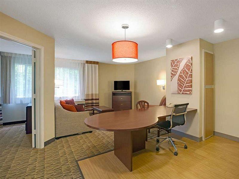 Mainstay Suites Detroit فارمنجتون هيلز المظهر الخارجي الصورة