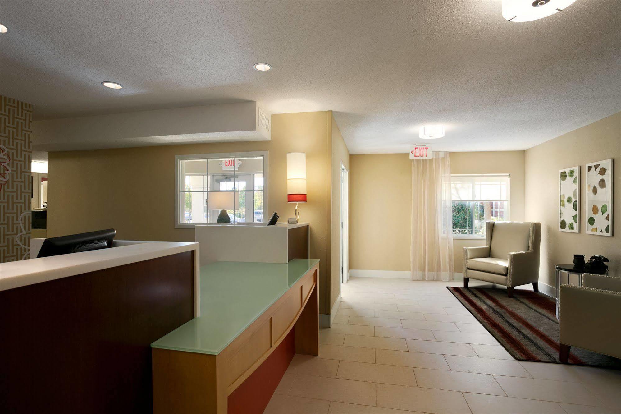 Mainstay Suites Detroit فارمنجتون هيلز المظهر الخارجي الصورة