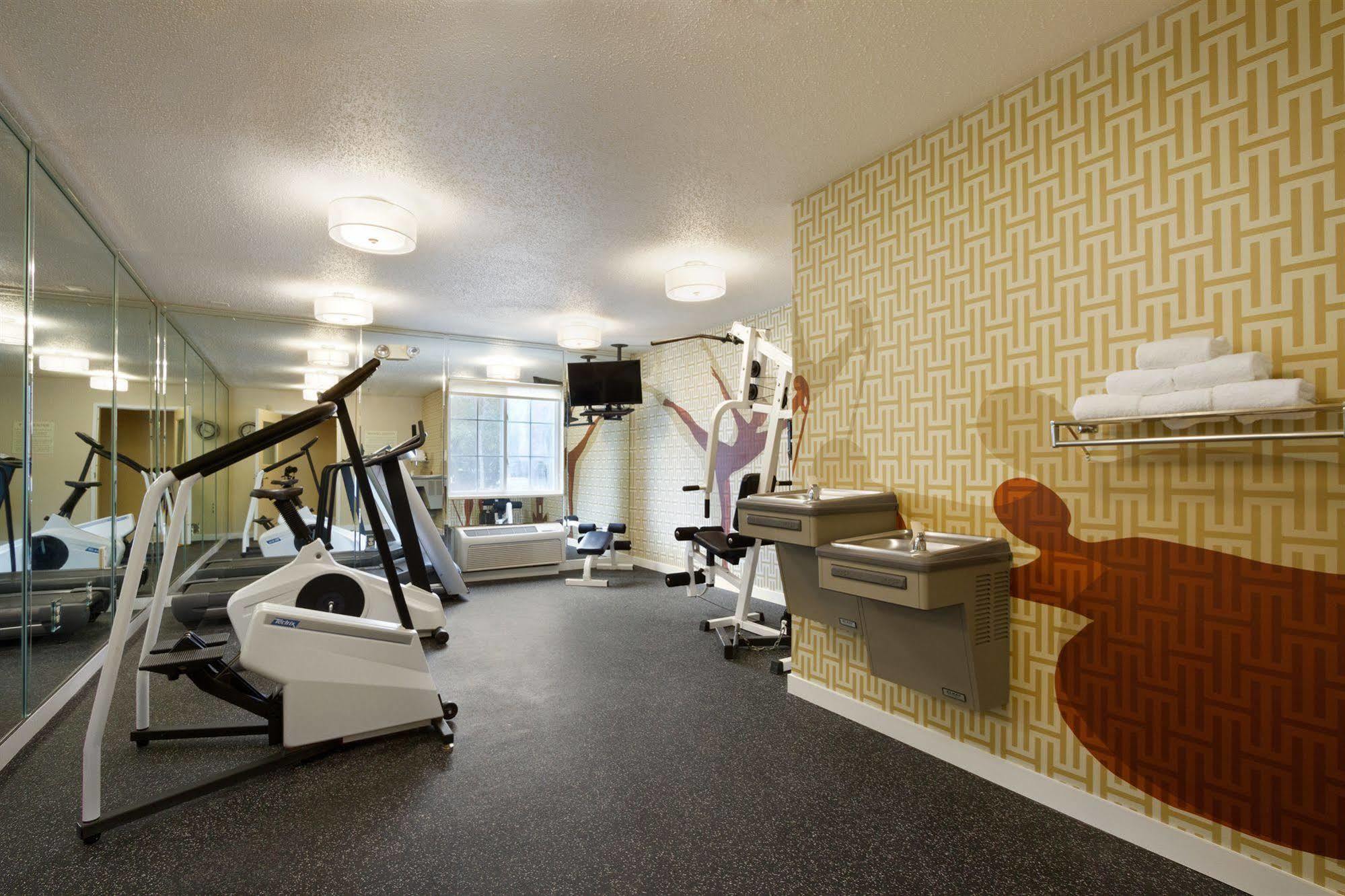 Mainstay Suites Detroit فارمنجتون هيلز المظهر الخارجي الصورة